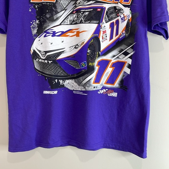 Nascar Denny Hamlin Joe Gibbs Racing Team Collection Purple Power T-shirt M - Picture 4 of 13